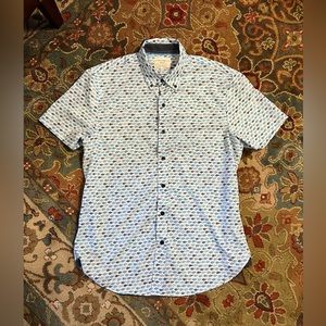 Construct Slim Fit Medium Short Sleeve Fish Pattern Athletic Fabric